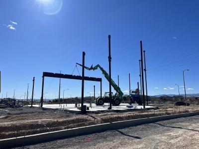 ASTM AISC Bâtiment métallique préfabriqué Structure en acier entrepôt PEB