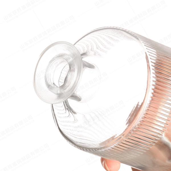 Thick Bottom And Glass Wine Bottles Customized For Whiskey Bourbon Brandy Vodka
