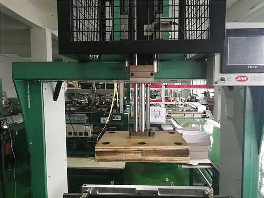 Máquina de grapación de cajas rígidas de cartón / máquina de control PLC de alta eficiencia