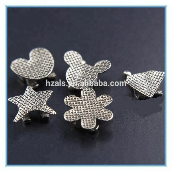 Grade médical en acier inoxydable Mini Roth MBT.022/.018 Crochet sur le support de support de dessin animé pour le traitement orthodontique 20 unités/ensemble