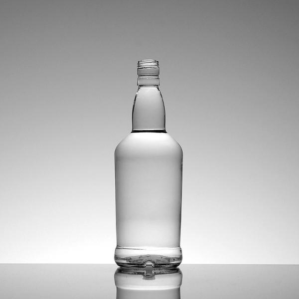 Super Flint Glass Material 500ml 700ml 750ml Empty Rum Clear Liquor Bottle for Beverage