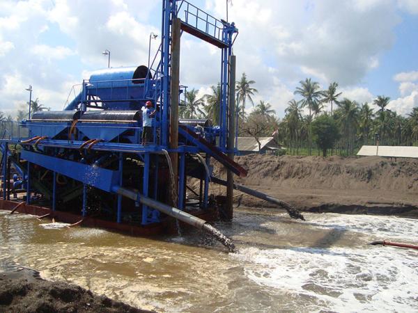 High Effieiency River Sand Pumping Machine For River Dredger / Sand Suction