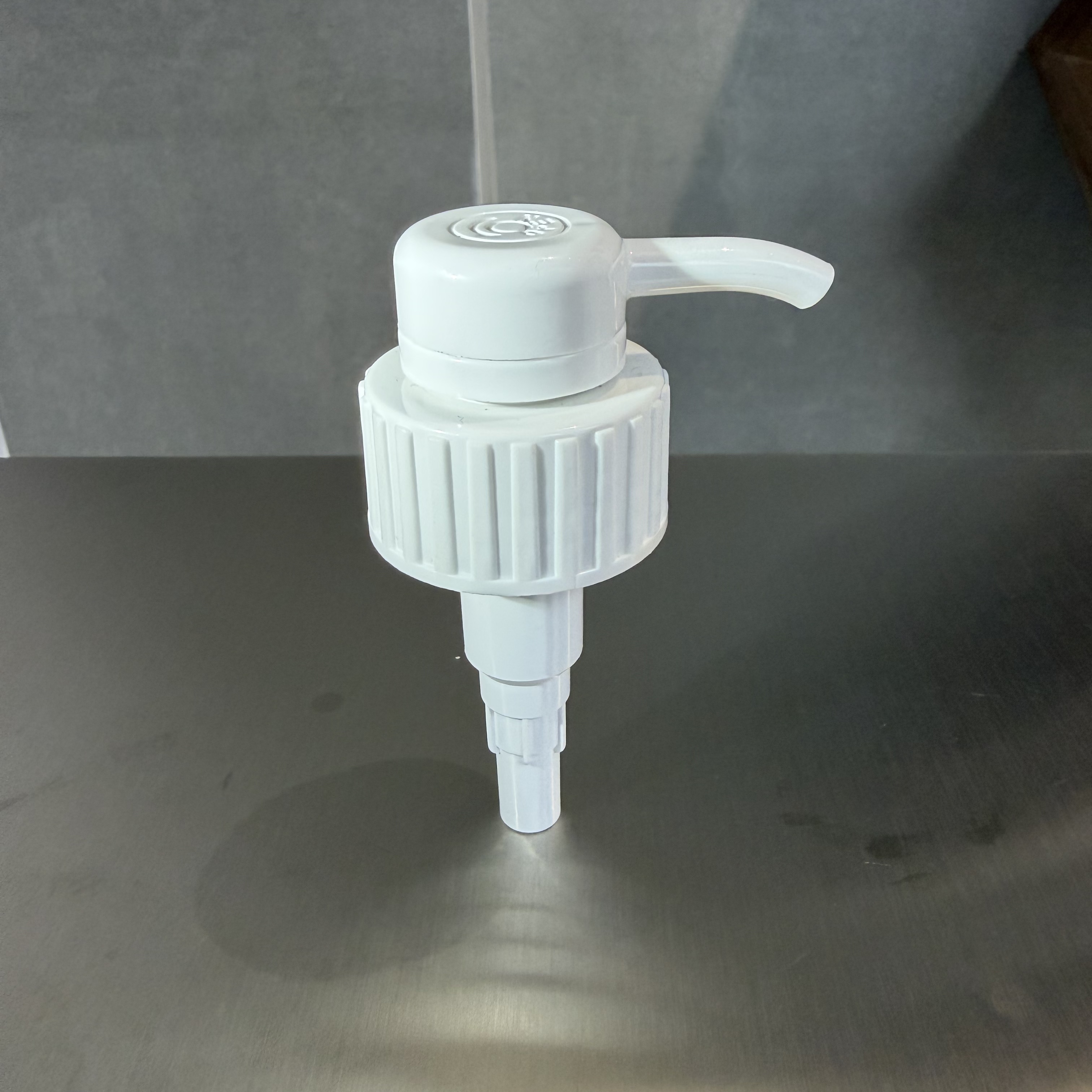 38/410 Lotion Pump for Large Barrel Furniture Cleaner and Dishwashing Detergent