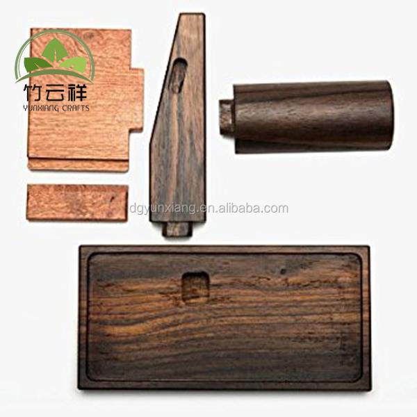 Porta teléfonos y relojes de madera de nuez negra