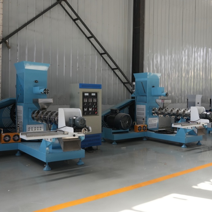 Рыбы большого диапазона кормят мельницы машины лепешки сила 0.4kw 3 до 12mm питаясь