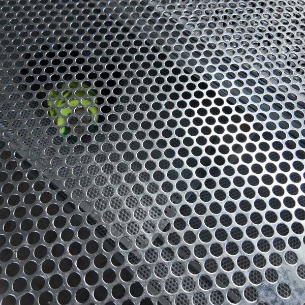 Galvanized Perforated Mesh Sheet Bathroom Floor Drain With 1.5mm Aperture