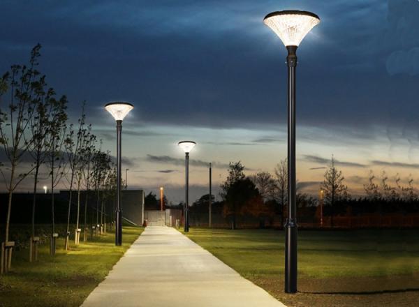 Outdoor Solar Street Lamp LED Home Yard Lamp Villa Lawn Lamp Waterproof With High Pole