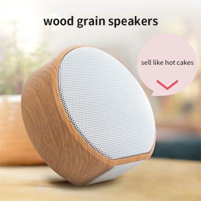 Tamanho Mãos livres do orador exterior sem fio 83mm×80mm×34mm de Bluetooth