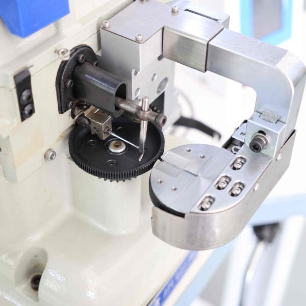 Double-Thread Industrial Sewing Machine 0.75KW for Double-Faced Wool Fabrics