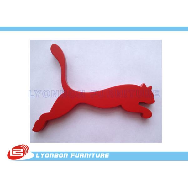 Логос деревянной гравировки CNC пумы OEM/красный ярлык тавра MDF для деревянной стойки дисплея