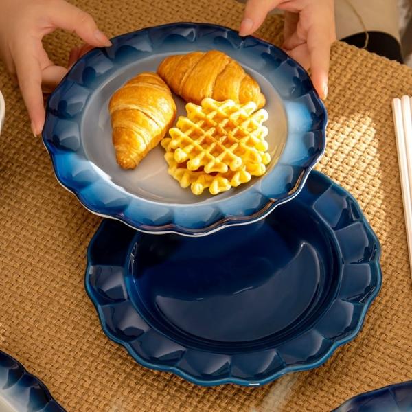 Gradiente Azul e Branco Servidores de Jantar Conjunto de Servidores de Mesa Floral de Ossos de Cerâmica para o Dia da Mãe