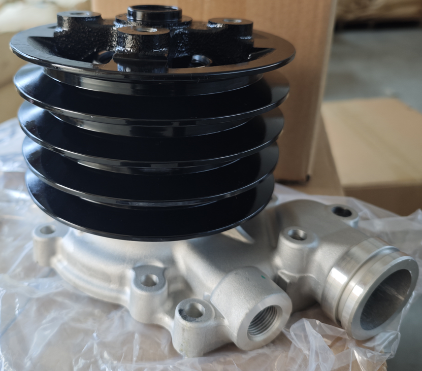 Isuzu 6HE1 Water Pump For Excavator Parts Diesel
