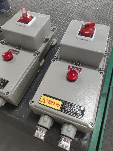 Isolador a prueba de explosión ATEX Caja IP66 Anticorrosión Aluminio de grado aeroespacial para montaje en pared Ex d e para gas marino Medio ambiente petroquímico