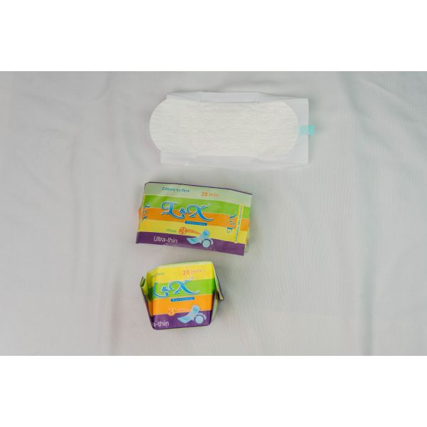 Breathable Absorbent Cotton Pantiliners Featuring Natural Plant Essences Ensuring Comfortable Protection and Odor Control