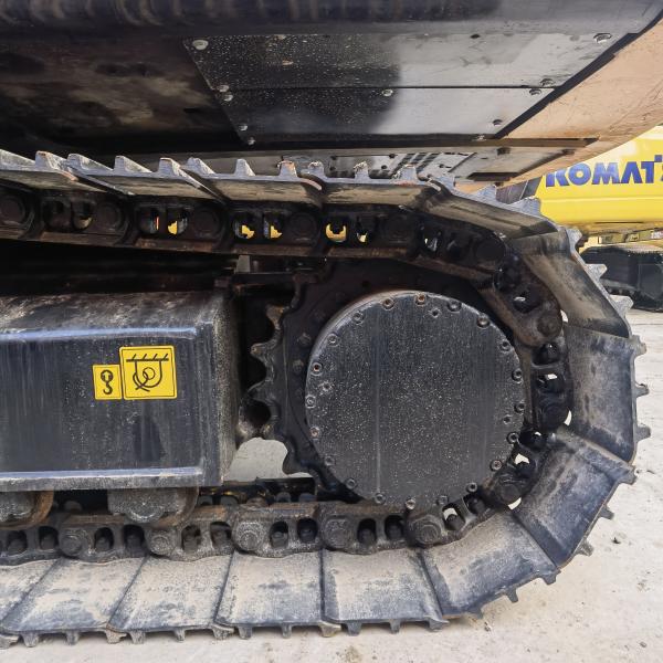 Excavadora SANY SY215C usada com motor MITSUBISHI e em bom estado