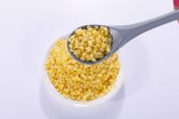 La cire d'abeille jaune pure de 100% granule la cire blanche de granule pour la nourriture et l'industrie cosmétique
