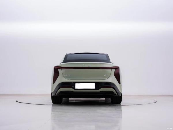 2024 Hongqi EH7 760 Pro Four-Wheel Drive Energy Vehicle with 4 Door 5 Seats Body Structure