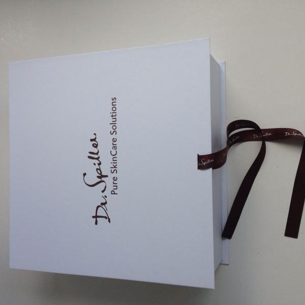 Foldable Rigid Cardboard 1.5mm 900GSM Christmas Gift Box Full White