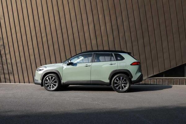 Corolla 2024 Compact SUV 5-door 5-seater 2.0L CVT Flagship Version