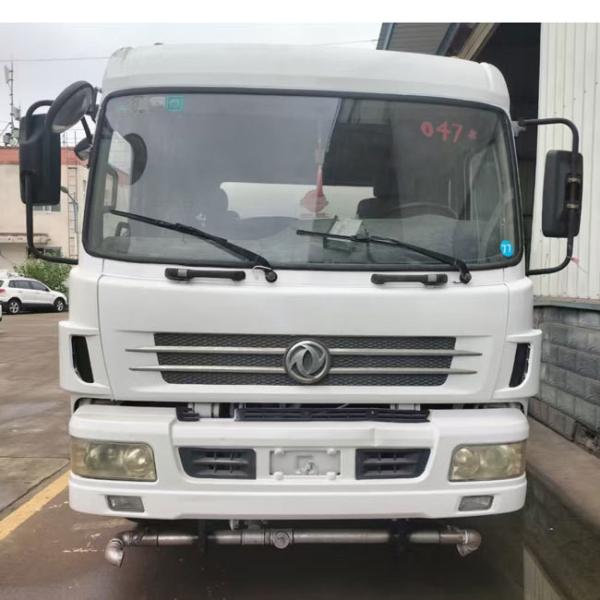 Le plus bon marché deuxième 4 * 2 10000 litres camion à eau avec 160 chevaux puissance à eau