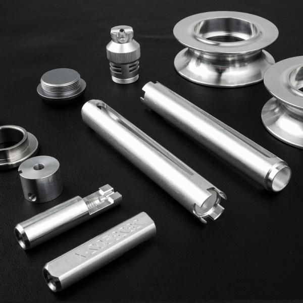 Partes de torno CNC de aço inoxidável para a indústria aeroespacial e automotiva