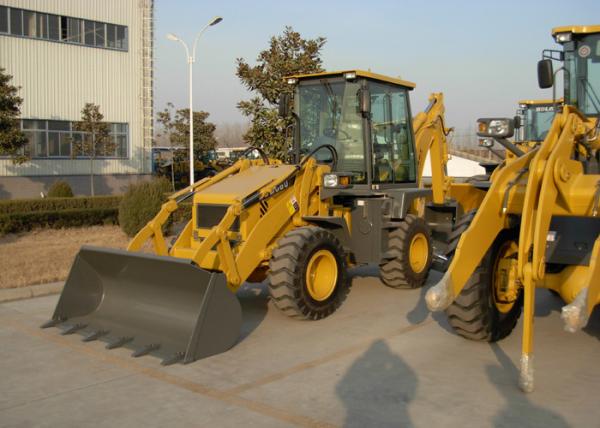 Energy Saving Eco Tractor Backhoe Loader for Piping Builds / Cable Builds / Park Virescence