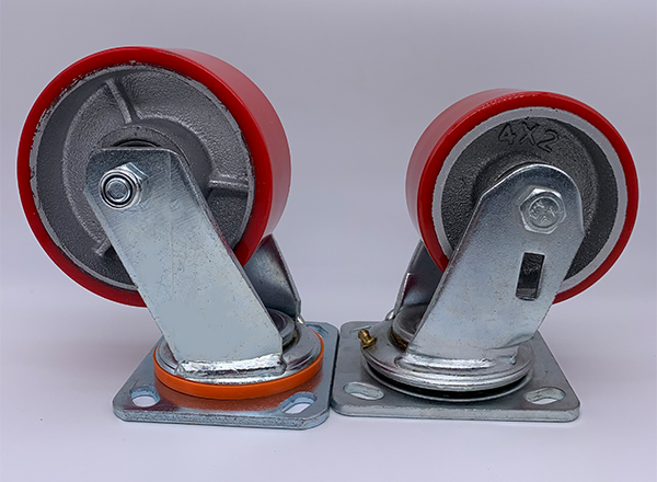 Рицинус шарнирного соединения проступи PU литого железа 4 дюймов