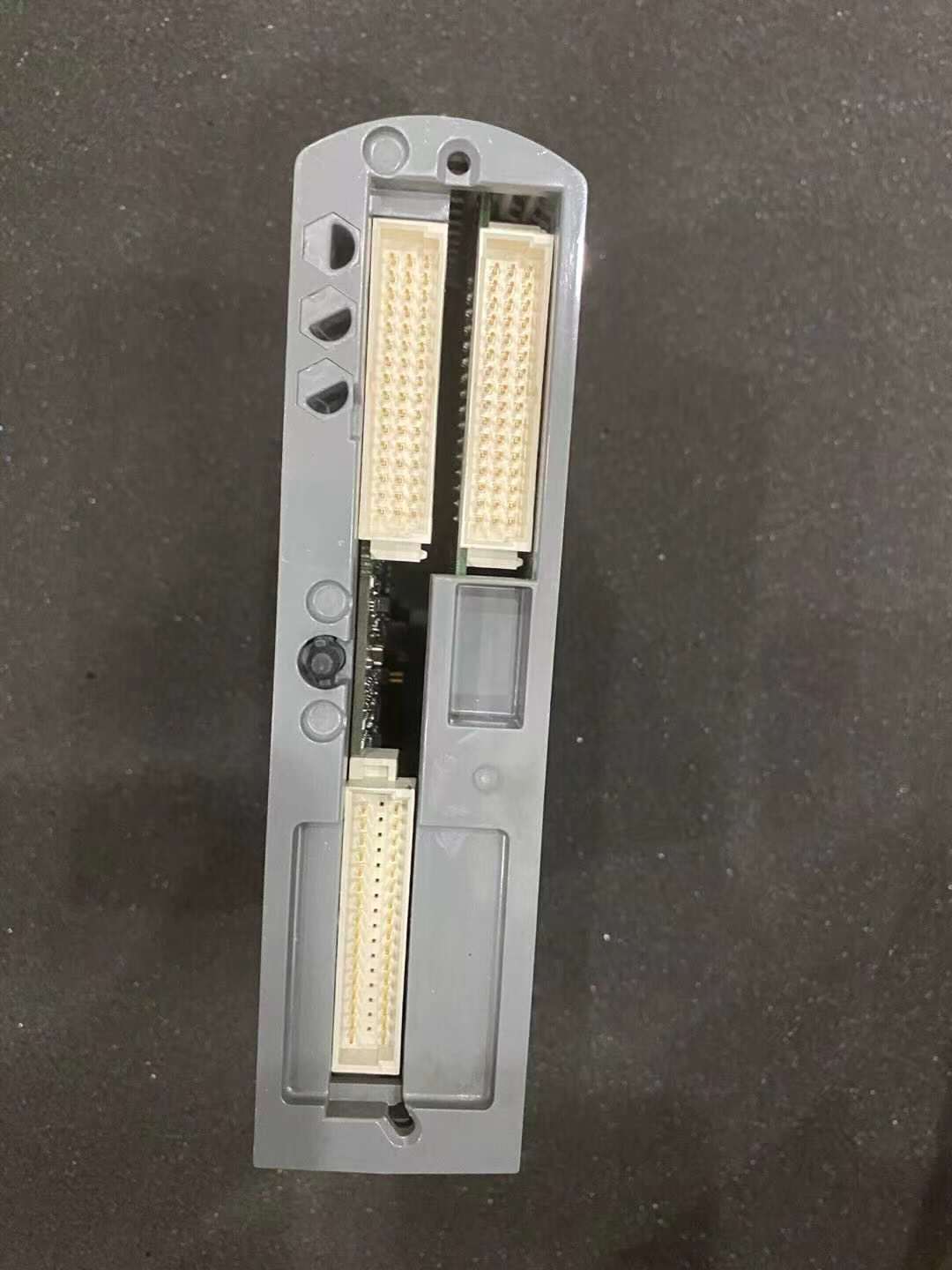Канал PLC 16 24VDC ICS Triplex изолировал части автоматизации Rockwell