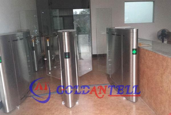 Tornos de puerta de velocidad de acero inoxidable con RFID 0.2s Tiempo de barrera