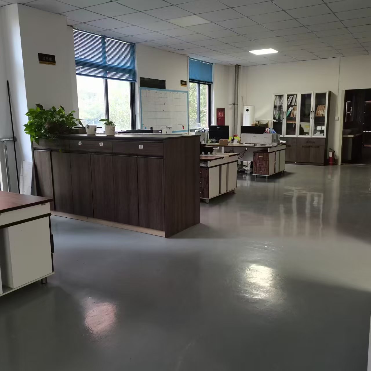 Chengdu Xinjun Decorative Material Co., Ltd.