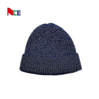 l'hiver Beanie Hat Men Reflective Yarn de 60cm tricotent le pli chaud mou de crâne vers le haut du journal Beanie Caps de manchette