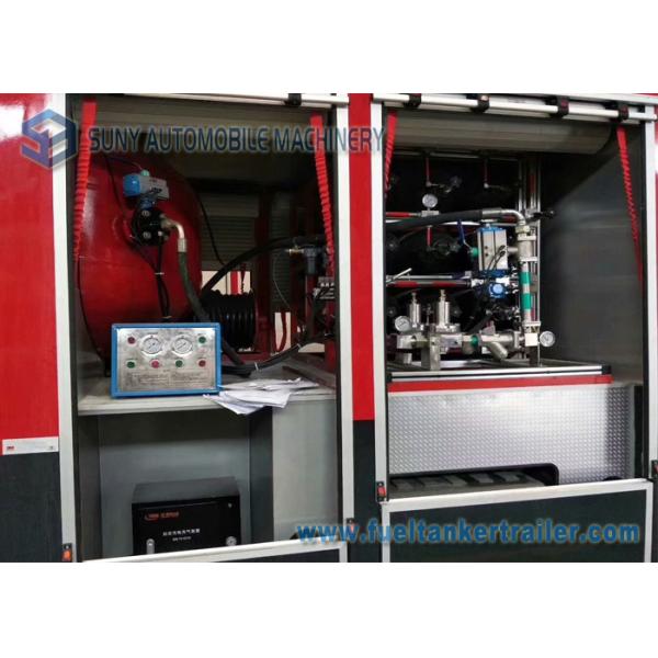 ISUZU 4 x 2 FVR Fire Rescue Vehicles 6000L Water / Foam Tank For Petrochemical Industry