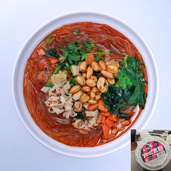 12 embalagens 156g Vermicelli instantâneo plano pré-embalados sabor picante e azedo
