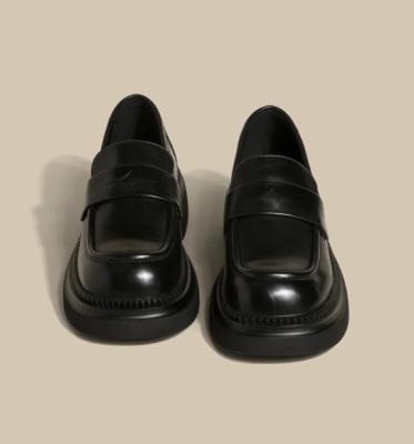 Retro Small Lacquer Leather School Shoes Versatile Thick Soled Loafers