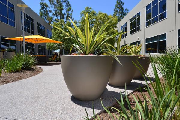 Potes de flores de fibra de vidro impermeáveis Potes de plantas de resina FRP para decoração