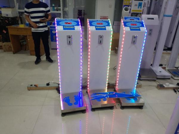 500kg Load Coin Operated Luggage Scales With Colorful LED Light And Spanish Language