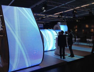 P6mm Foldable Led Screen , Full Color Flexible Led Screen Display Indoor Rental