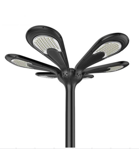 Die Casting Aluminum LED Outdoor Garden Solar Light All In One Street Light 48W 96W For Courtyards