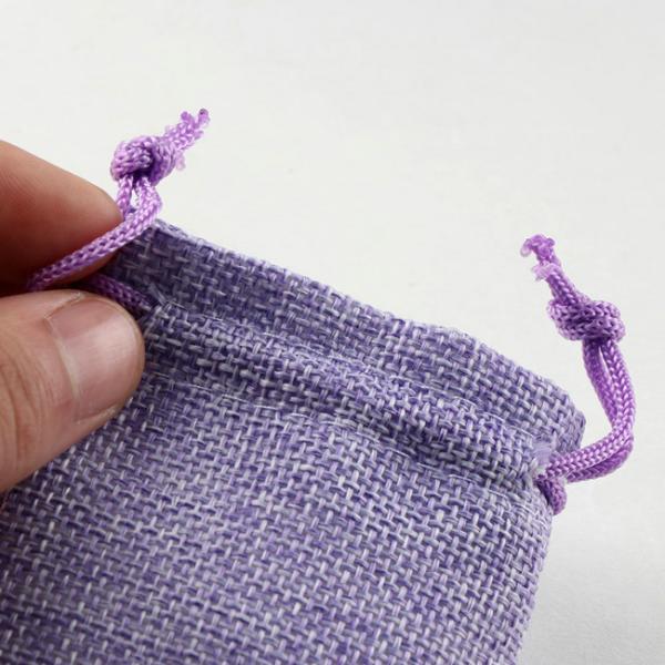 Ресиклабле естественный подарок Дравстринг мешковины кладет в мешки для партии Веддинг/градации