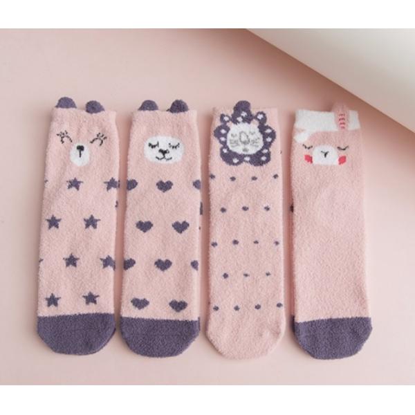 Thermal Christmas Women's Novelty Socks / Fuzzy Animal Socks Soft Fabric For Winter