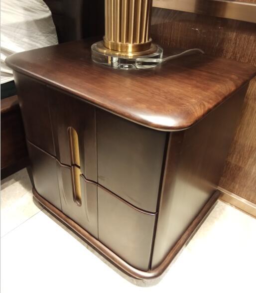 Durable European Solid Wood Furniture / Solid Wood Nightstand Simple Handles Design
