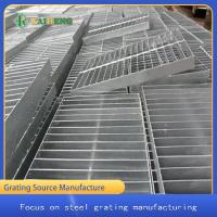 G303/30/100 galvanizou o assoalho de aço do metal raspa a raspagem para o dreno