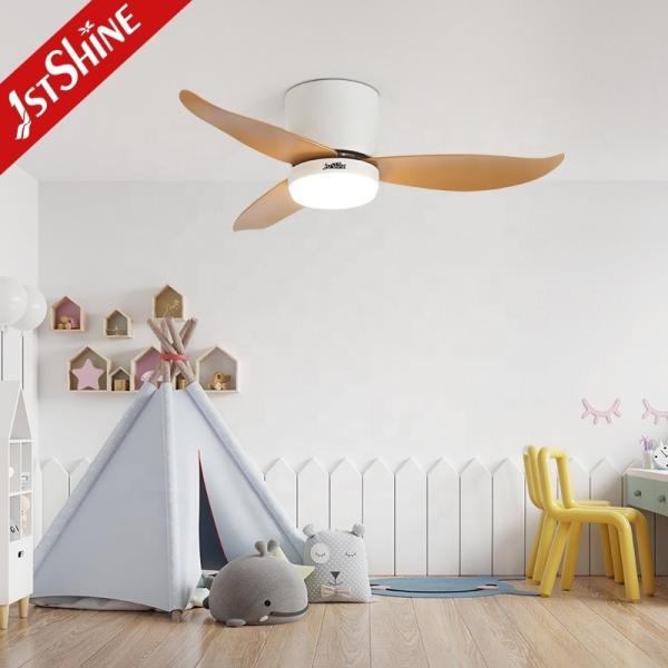 Corpo de lâmpada de metal Ventilador de teto LED de 36 polegadas com controle remoto e iluminação de 3 cores