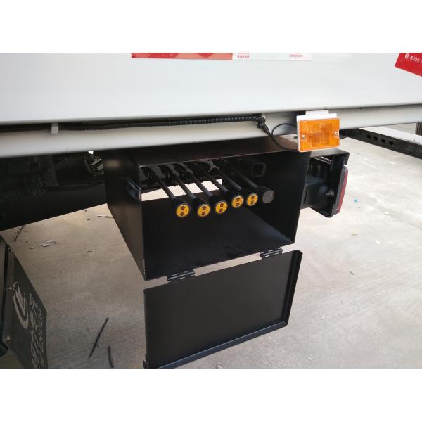 Dongfeng 4 X 2 120hp Commercial Tow Truck , LHD RHD 5 Ton Heavy Wrecker Trucks