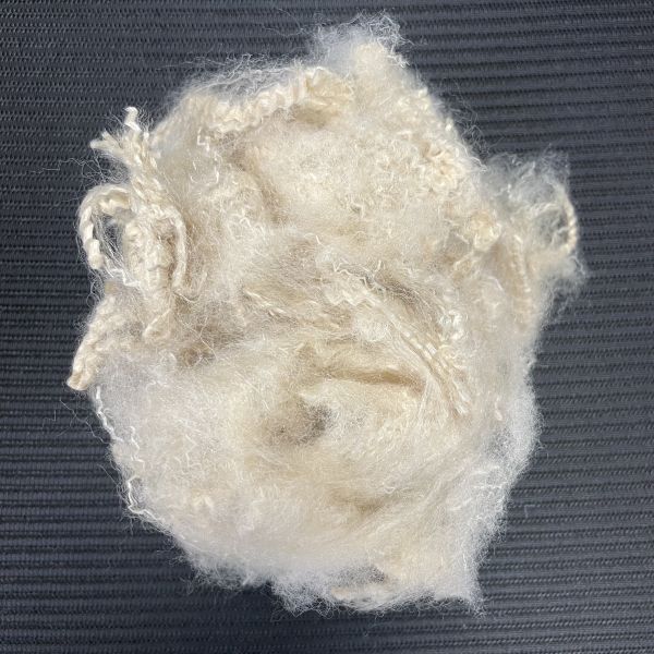 4D×51mm Eco-Friendly Recycled Low Melt Fiber for Good Bonding in Textile Production