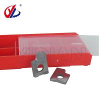 Couteau de coupe par insertion de carbure 12x17x2-R2R