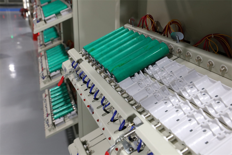 Energy Feedback High-precision 5V 20A 256-Channels Lithium Ion Cell Grading Machine