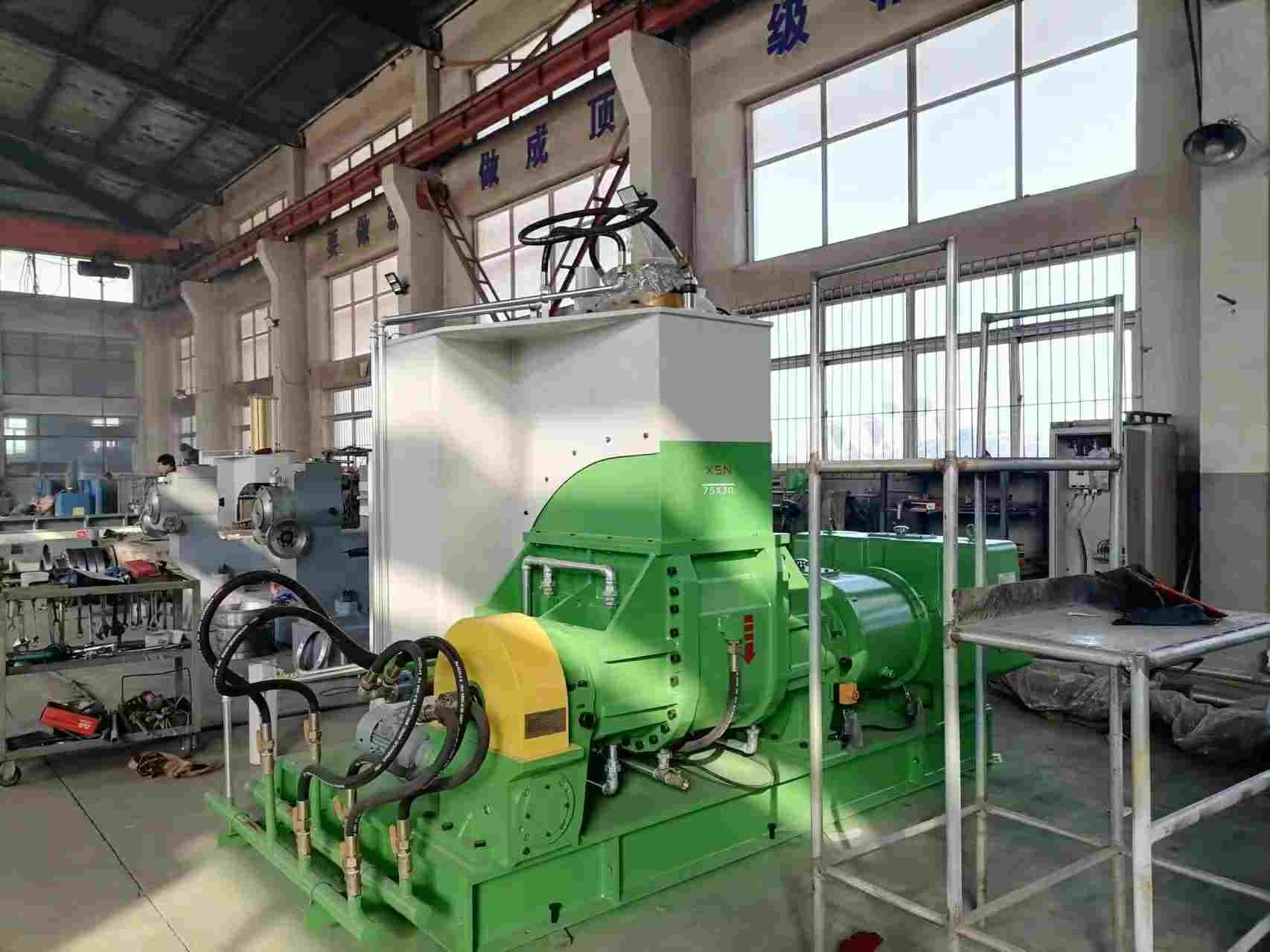 250L	Резиновая машина тестомесилки 185KW для пластиковый пластицировать
