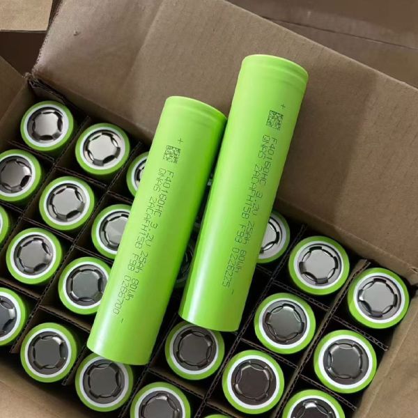 40160 3.2V 25Ah 2C LiFePO4 Power Battery for Electric Vehicle Outdoor Street Light