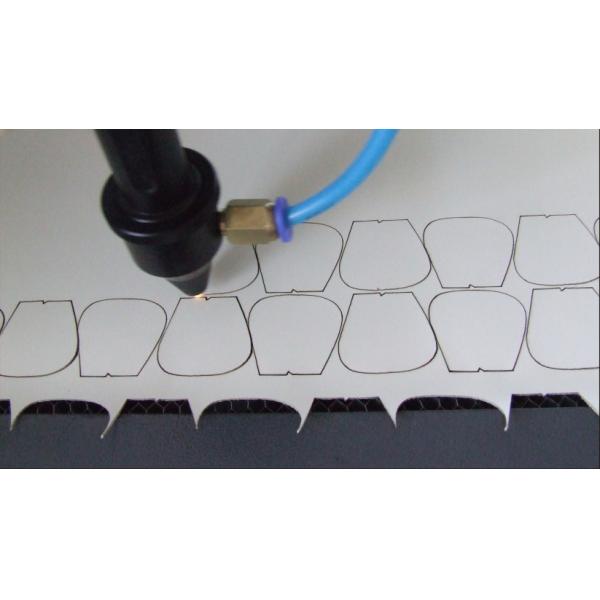 Cabo flexível da máquina de gravura do laser do couro do teste padrão da sapata e maneira esperta do processo